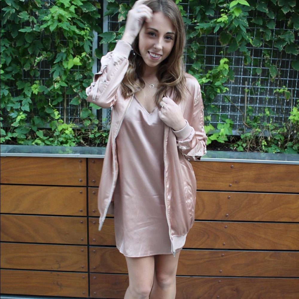 Set Missguided x Carli Bybel Silk Dress and Bomber
